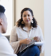 A Therapist in East Peoria IL talking with a client